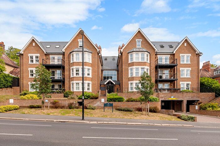 1 Bedroom Flat For Sale In Foxley Lane, Purley, CR8