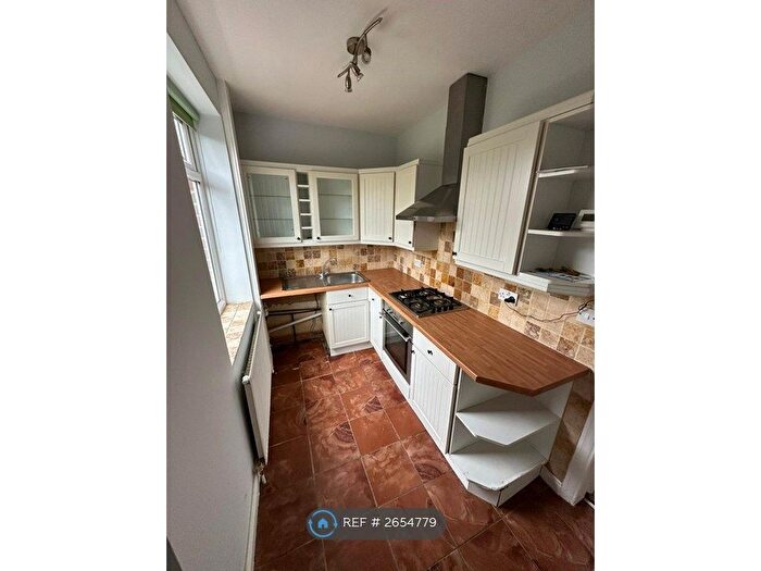 2 Bedroom End Terrace House To Rent In Willow Drive, Sheffield, S9