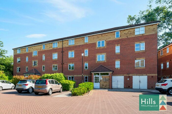 2 Bedroom Flat To Rent In Thyme Close, London, SE3