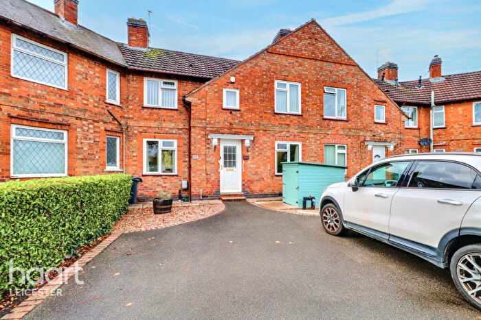 3 Bedroom Terraced House For Sale In Narborough Road, Leicester, LE3