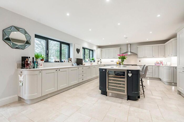 5 Bedroom Detached House For Sale In Reymerston Road, Garvestone, NR9