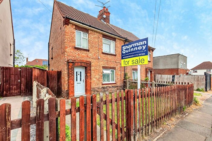 3 Bedroom Semi-Detached House For Sale In Kingsley Road, Peterborough, PE1