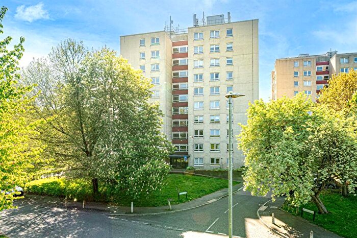 1 Bedroom Flat For Sale In Pelham Court, Hemel Hempstead, HP2