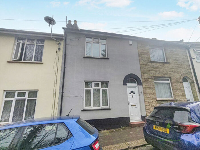 3 Bedroom Terraced House For Sale In Herman Terrace, Chatham, Kent, ME4