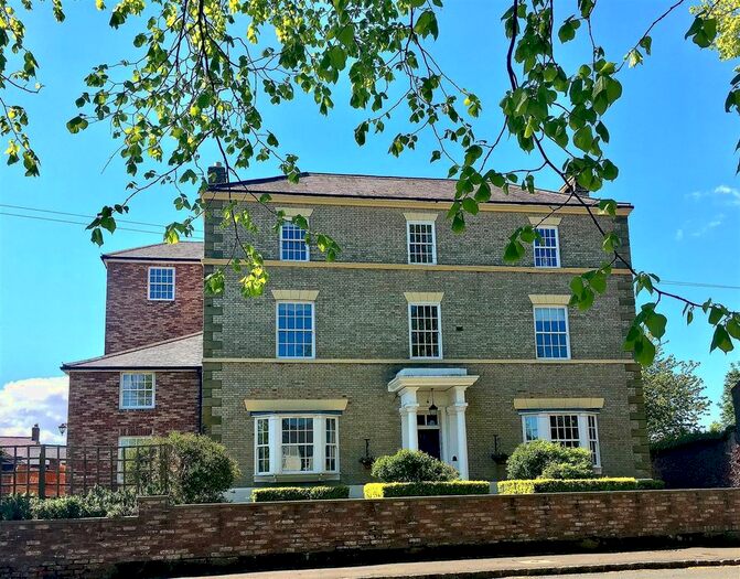 2 Bedroom Flat To Rent In Front Street, Sowerby, Thirsk, YO7