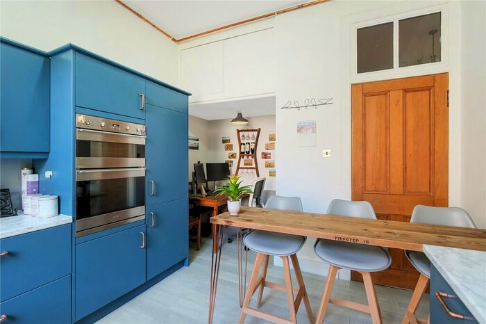 2 Bedroom Flat For Sale In Florida Street, Mount Florida, Glasgow, G42