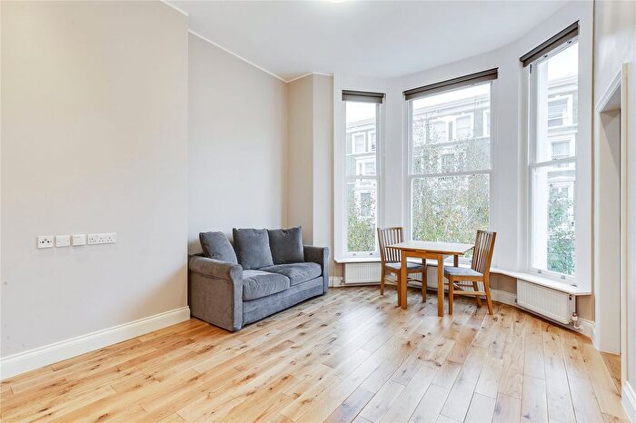 1 Bedroom Flat To Rent In Longridge Road, Earls Court, SW5
