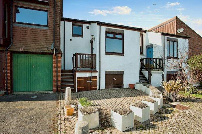 2 Bedroom Property To Rent In Rampart Row, Gosport, PO12