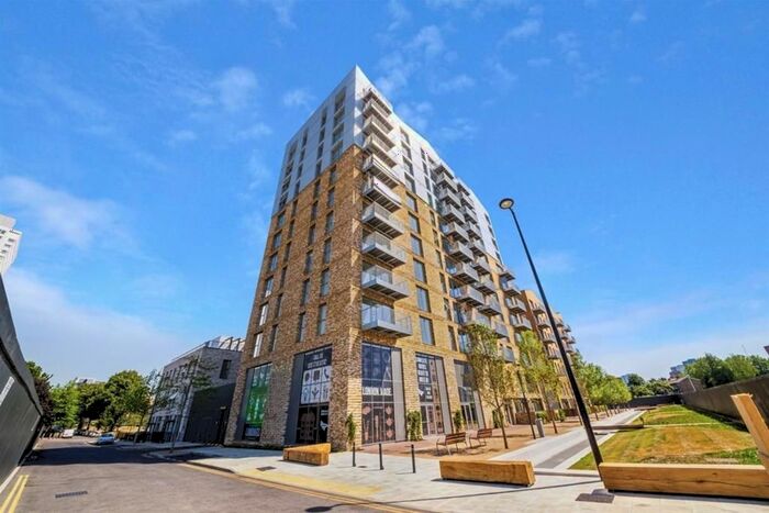 1 Bedroom Flat To Rent In Waterline Way, London, SE8
