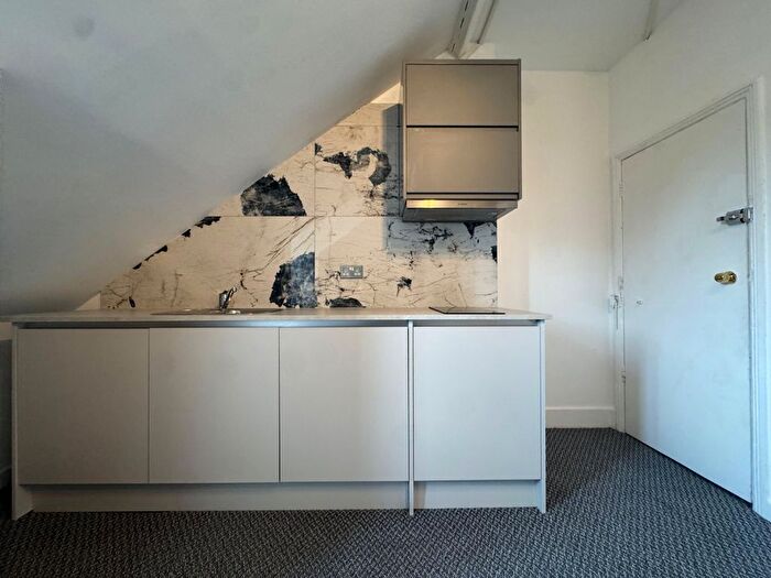 1 Bedroom Studio To Rent In Bond Street, London, W5