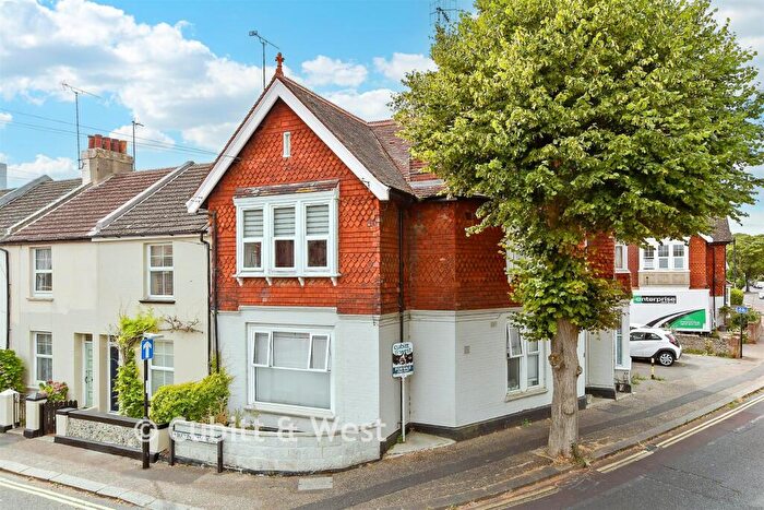 1 Bedroom Apartment For Sale In Shelley Road, Worthing, West Sussex, BN11