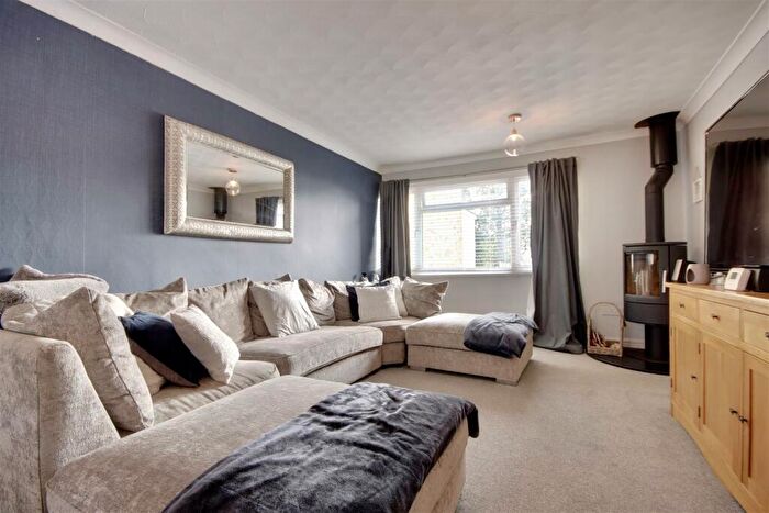 3 Bedroom Terraced House For Sale In Passingham Walk, Waterlooville, PO8