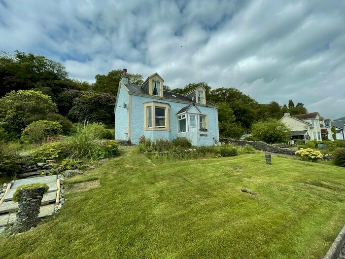 3 Bedroom Property For Sale In Shore Road, Sandbank, Argyll And Bute, PA23