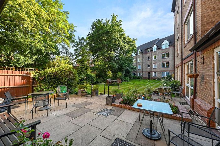 1 Bedroom Flat To Rent In Cedar Road, Sutton, SM2