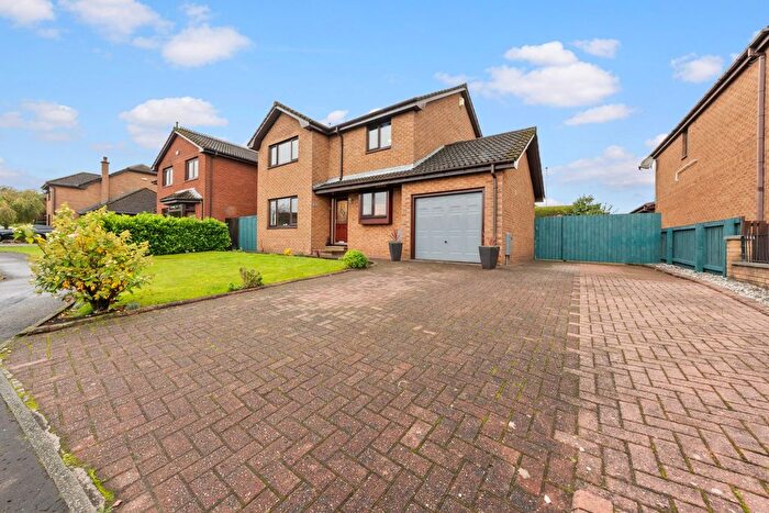 4 Bedroom Detached House For Sale In Beaumont Drive, Carron, Falkirk, FK2