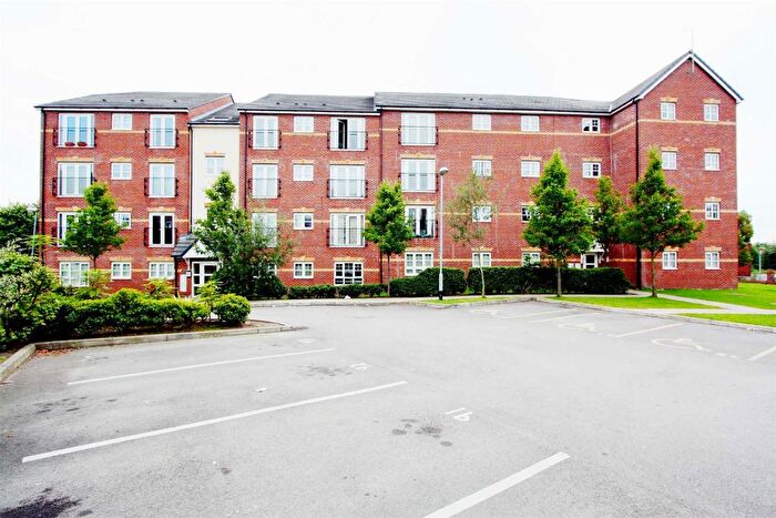 2 Bedroom Flat To Rent In Larch Gardens, Manchester, M8