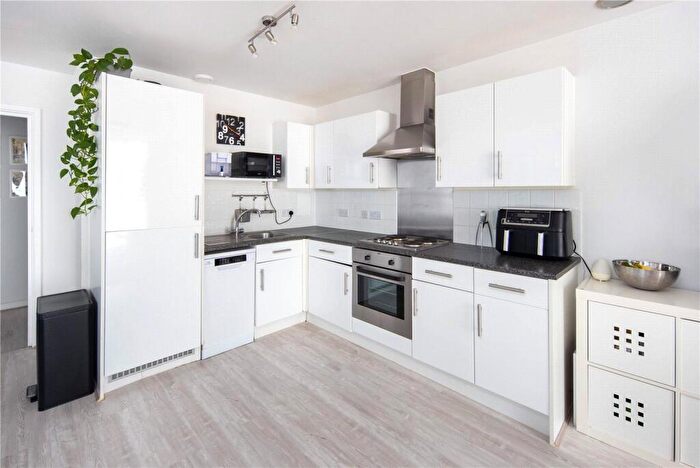 2 Bedroom Flat To Rent In Vertex Tower, Harmony Place, Deptford, London, SE8
