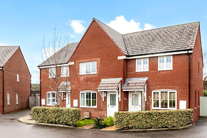 3 Bedroom Terraced House For Sale In Thompson Drive, Storrington, RH20