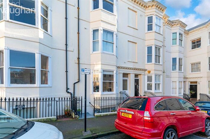 1 Bedroom Flat To Rent In Clarence Square, Brighton, East Sussex, BN1