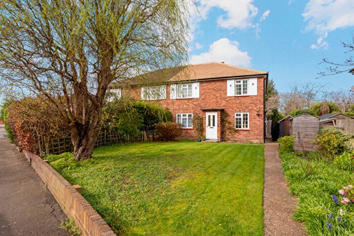 2 Bedroom Maisonette For Sale In Berrylands, Surbiton, KT5