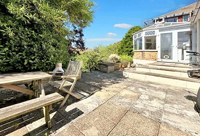 3 Bedroom Detached House For Sale In Ashurst Avenue, Saltdean, BN2