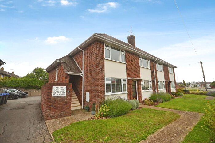 2 Bedroom Ground Maisonette To Rent In Sompting Avenue, Worthing, BN14