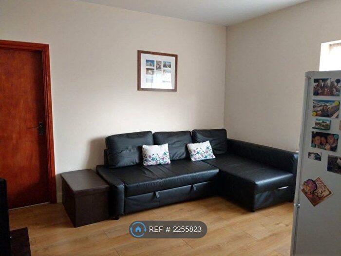 1 Bedroom Flat To Rent In Greenford Road, Greenford, UB6