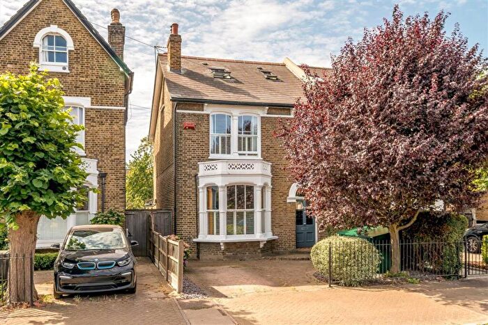 4 Bedroom House For Sale In Effingham Road, Lee, SE12