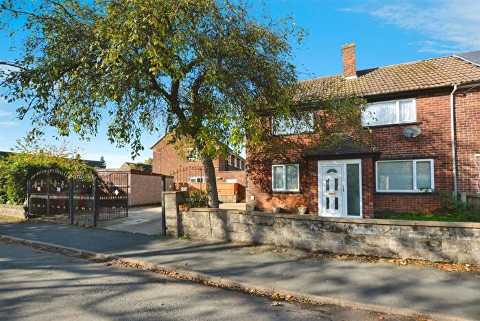 3 Bedroom End Of Terrace House For Sale In Burghley Road, Scunthorpe, DN16