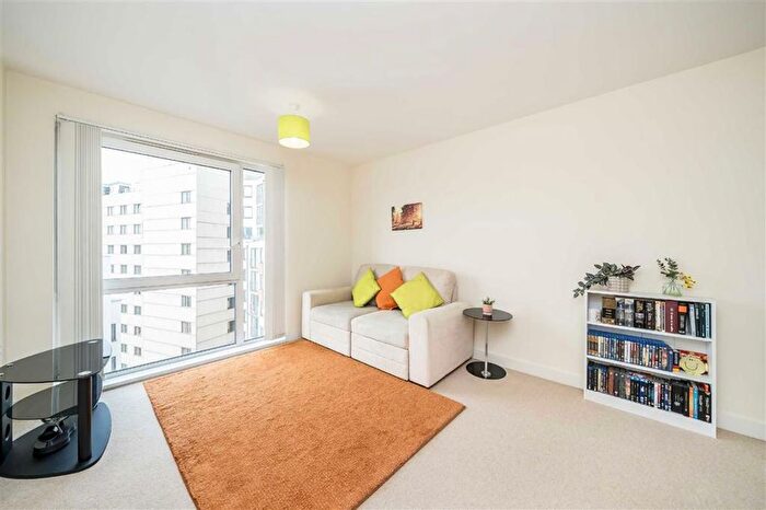 1 Bedroom Flat For Sale In Wilton Road, Westminster, SW1V