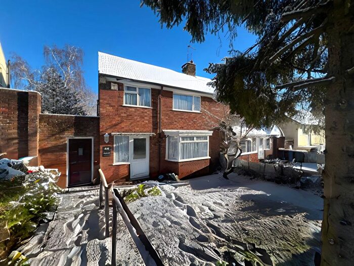 3 Bedroom Semi Detached House For Sale In Bagots Oak, Stafford, ST17