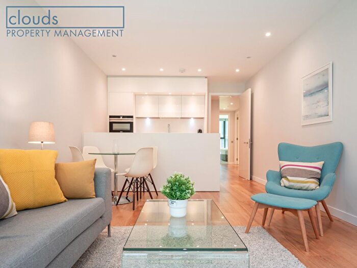 2 Bedroom Flat To Rent In Simpson Loan, Edinburgh, EH3