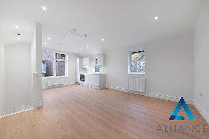 1 Bedroom Apartment To Rent In Cargreen Road, South Norwood, SE25