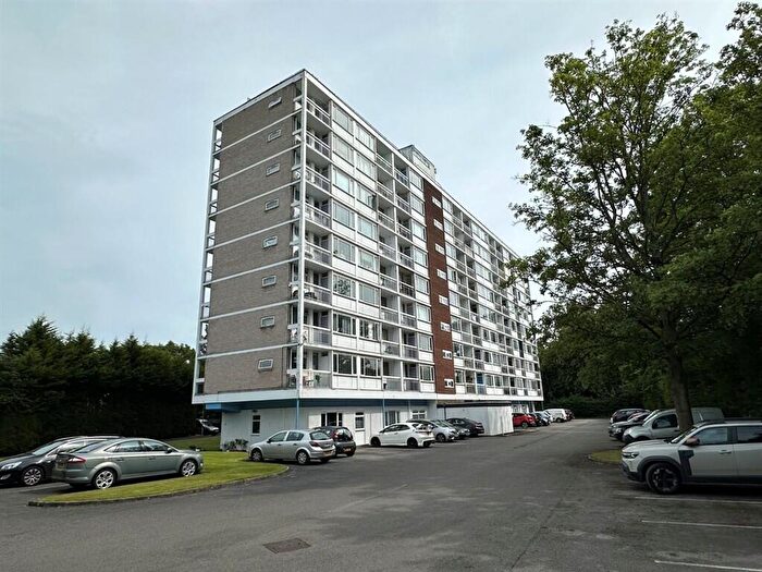 1 Bedroom Flat For Sale In Glebelands Road, Manchester, M23
