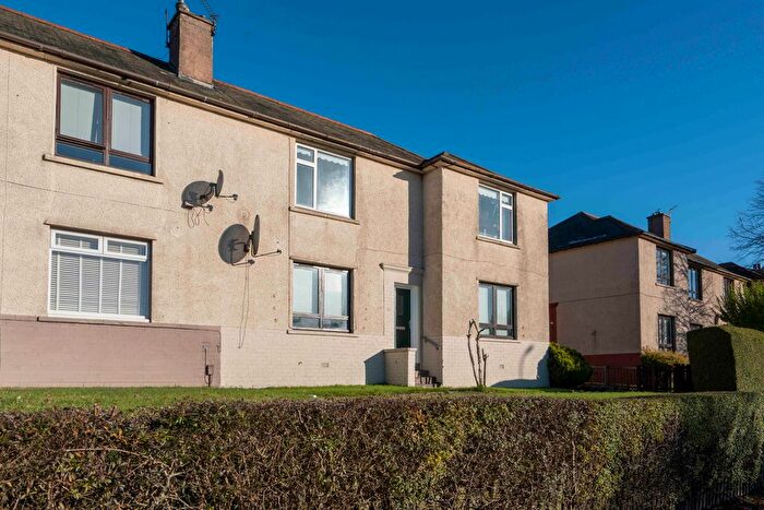 2 Bedroom Flat For Sale In Stuart Terrace, Bathgate, EH48