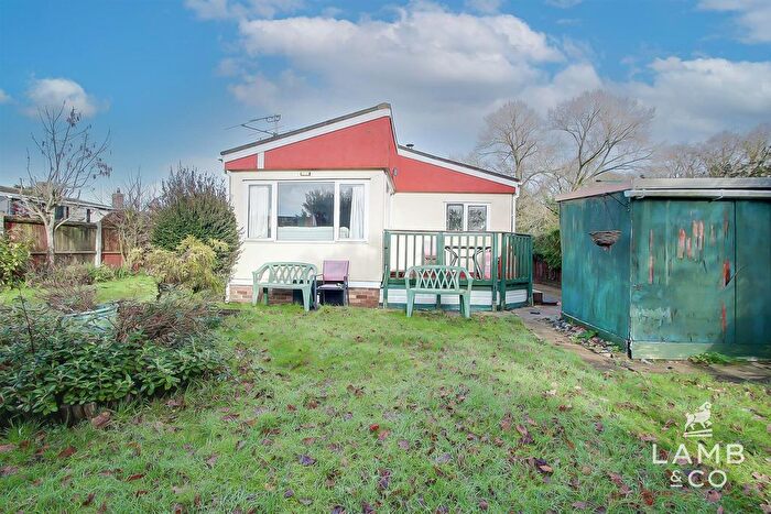 3 Bedroom Mobile/park Home For Sale In Mill Lane, Thorpe-Le-Soken, Clacton-On-Sea, CO16