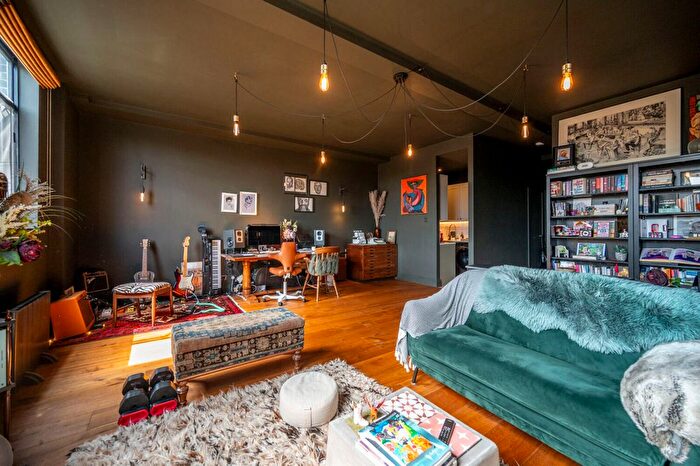 1 Bedroom Flat For Sale In The Spectacle Works, A Jedburgh Road, Plaistow, London, E13