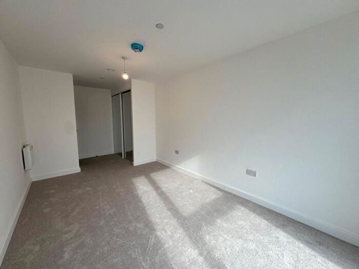 1 Bedroom Apartment To Rent In The Grand Exchange, Market Street, Bracknell, Berkshire, RG12