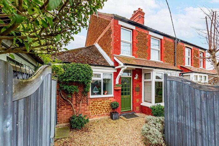 3 Bedroom Semi Detached House For Sale In Neville Road, Heacham, PE31