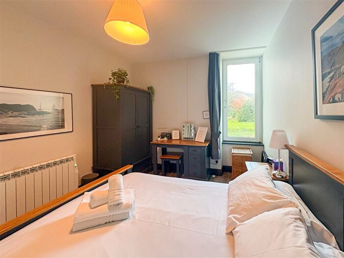 1 Bedroom Flat For Sale In Coverack, Helston, TR12