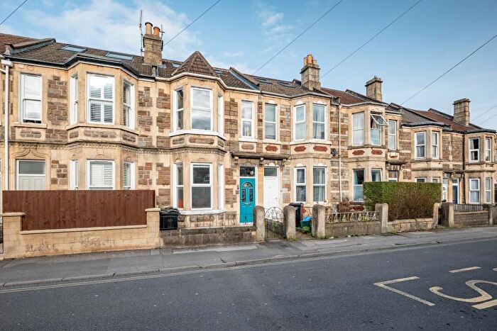 5 Bedroom Property For Sale In Cynthia Road, Bath, BA2