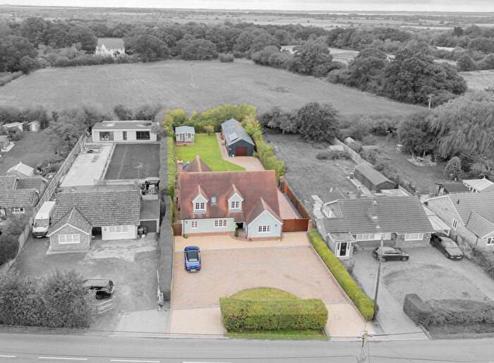 4 Bedroom Detached House For Sale In Barnhall Road, Tolleshunt Knights, CM9