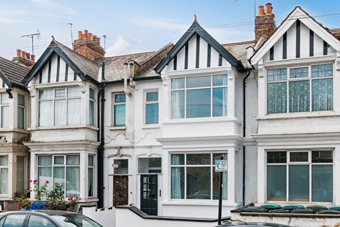 5 Bedroom House To Rent In Boreham Road London, N22