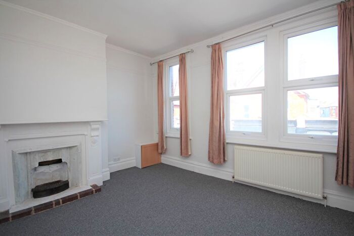 1 Bedroom Flat To Rent In Christchurch Road, Boscombe, Bournemouth, BH7