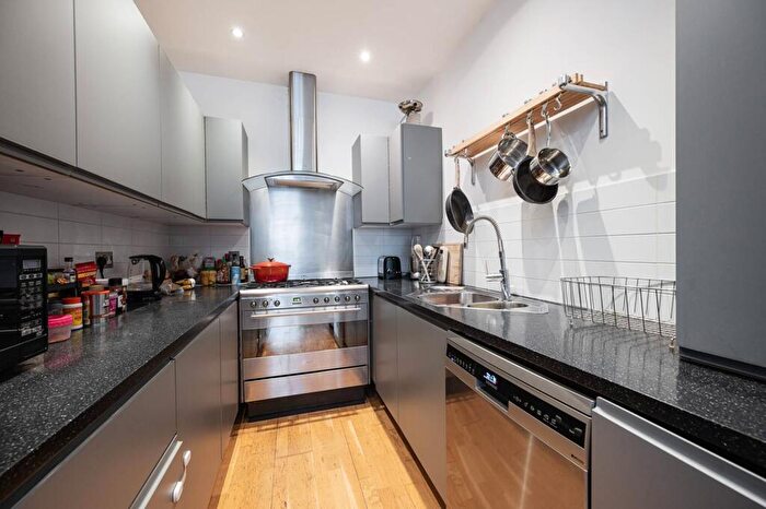 2 Bedroom Flat To Rent In Whiskin Street, Clerkenwell, London, EC1R