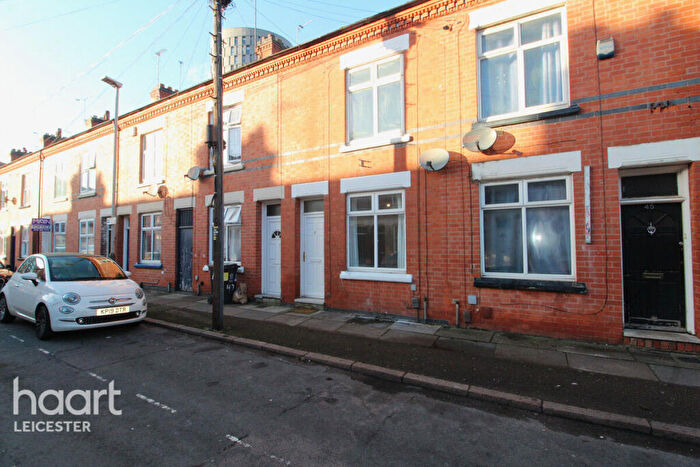 2 Bedroom Terraced House To Rent In Windermere Street, Leicester, LE2