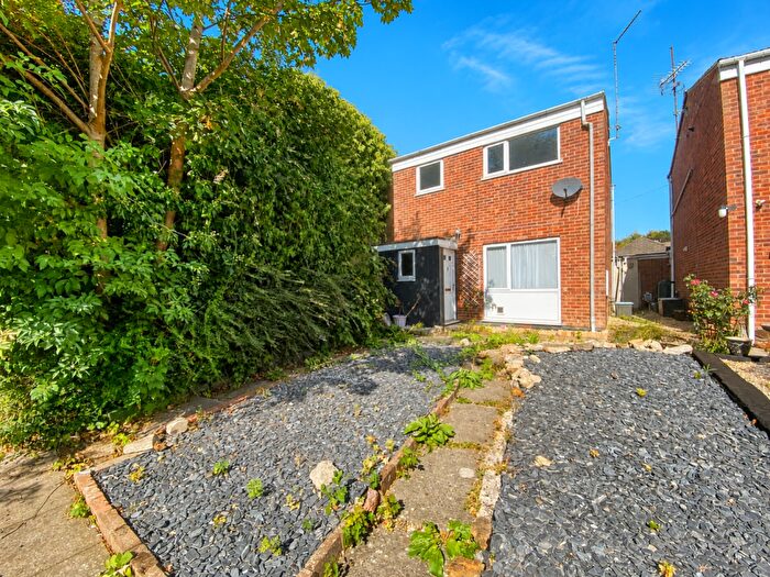 3 Bedroom Detached House For Sale In Orchard Road, Finedon, Wellingborough, Northamptonshire, NN9