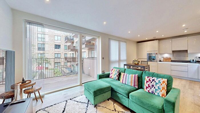 2 Bedroom Flat For Sale In Abbotsford Court, Lakeside Drive, Park Royal, London, NW10