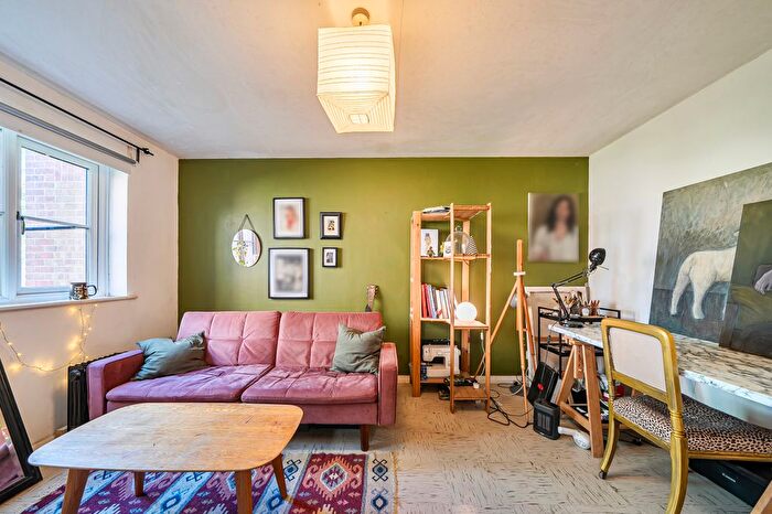 1 Bedroom Flat For Sale In John Williams Close, London, SE14