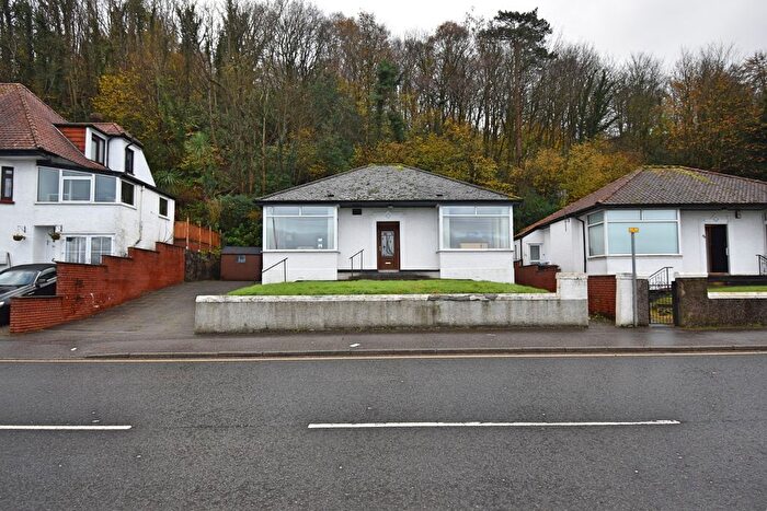3 Bedroom Detached Bungalow For Sale In Cloch Road, Gourock, PA19
